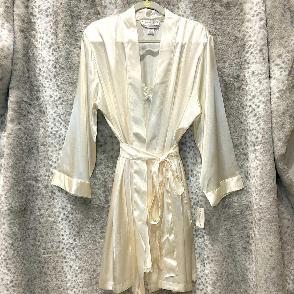 Morgan Taylor intimates 2-piece set